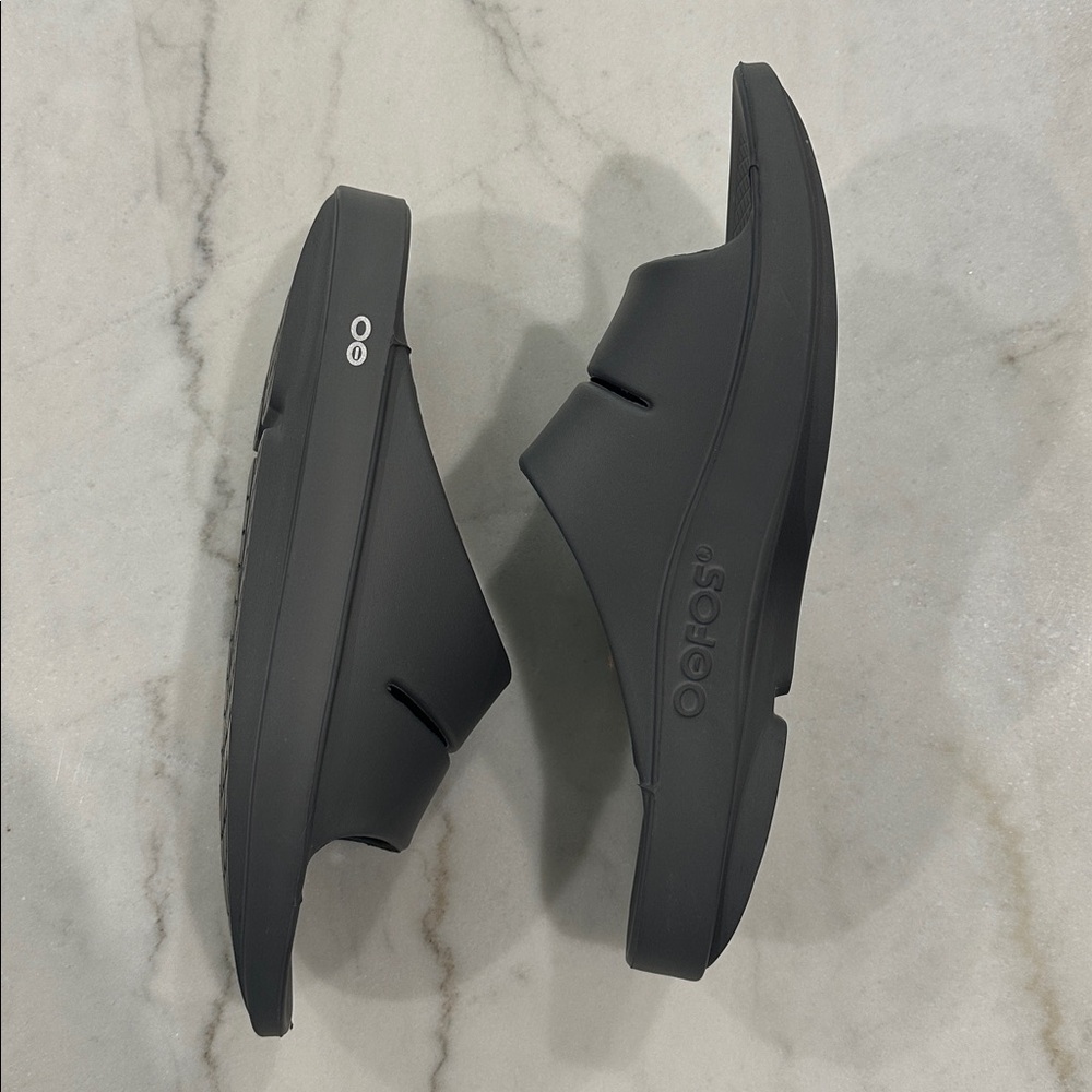 OOFOS SLIDES Gray Men’s 11-13 New - Picture 5 of 7